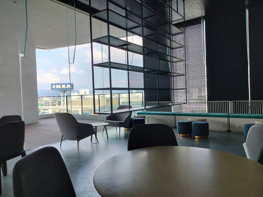 Kl Retreat Mytown Ikea Klcc Trx Mall Mrt *