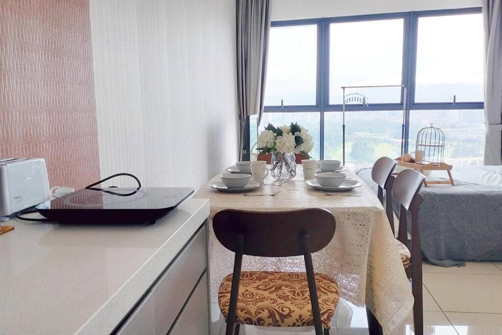 Kl Retreat Mytown Ikea Klcc Trx Mall Mrt Apartment
