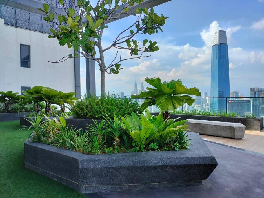 Apartment Kl Retreat Mytown Ikea Klcc Trx Mall Mrt Kuala Lumpur