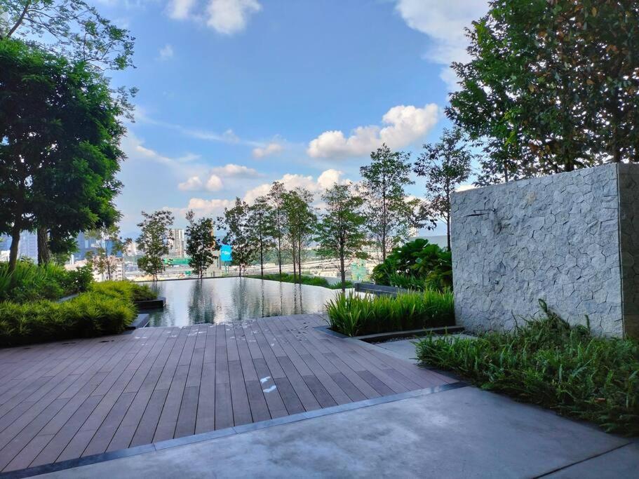 Apartment Kl Retreat Mytown Ikea Klcc Trx Mall Mrt