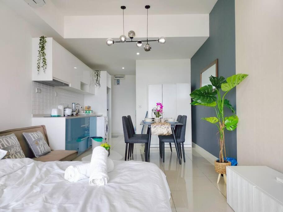 Kl Retreat Mytown Ikea Klcc Trx Mall Mrt Kuala Lumpur