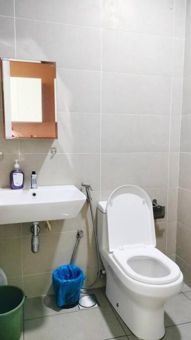 Apartment Kl Retreat Mytown Ikea Klcc Trx Mall Mrt