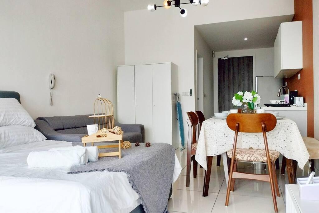 Kl Retreat Mytown Ikea Klcc Trx Mall Mrt Kuala Lumpur