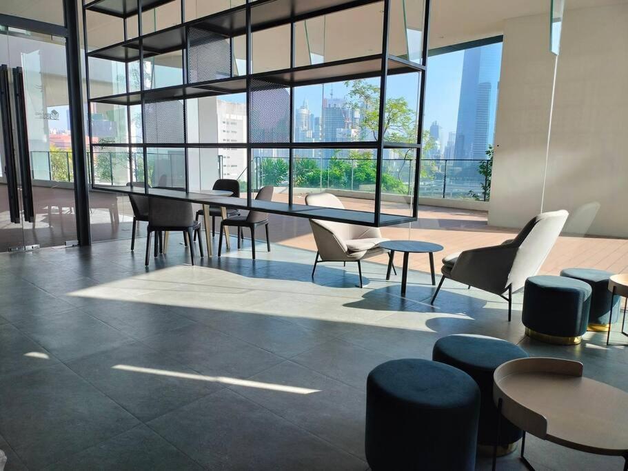 Kl Retreat Mytown Ikea Klcc Trx Mall Mrt Pangsapuri Kuala Lumpur